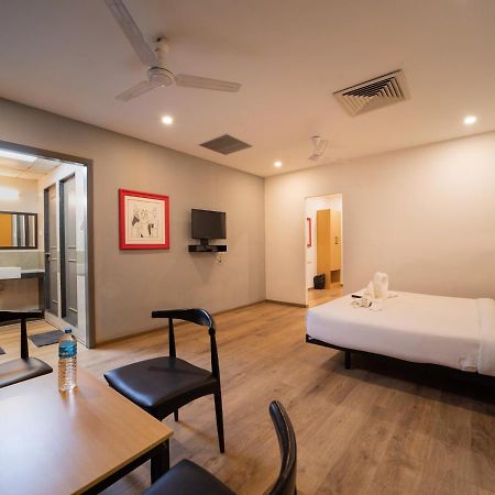 The Park Infinity Hotel Surat Bagian luar foto