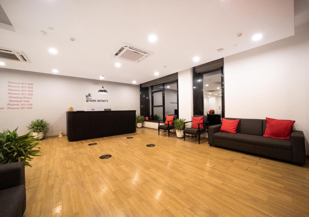 The Park Infinity Hotel Surat Bagian luar foto