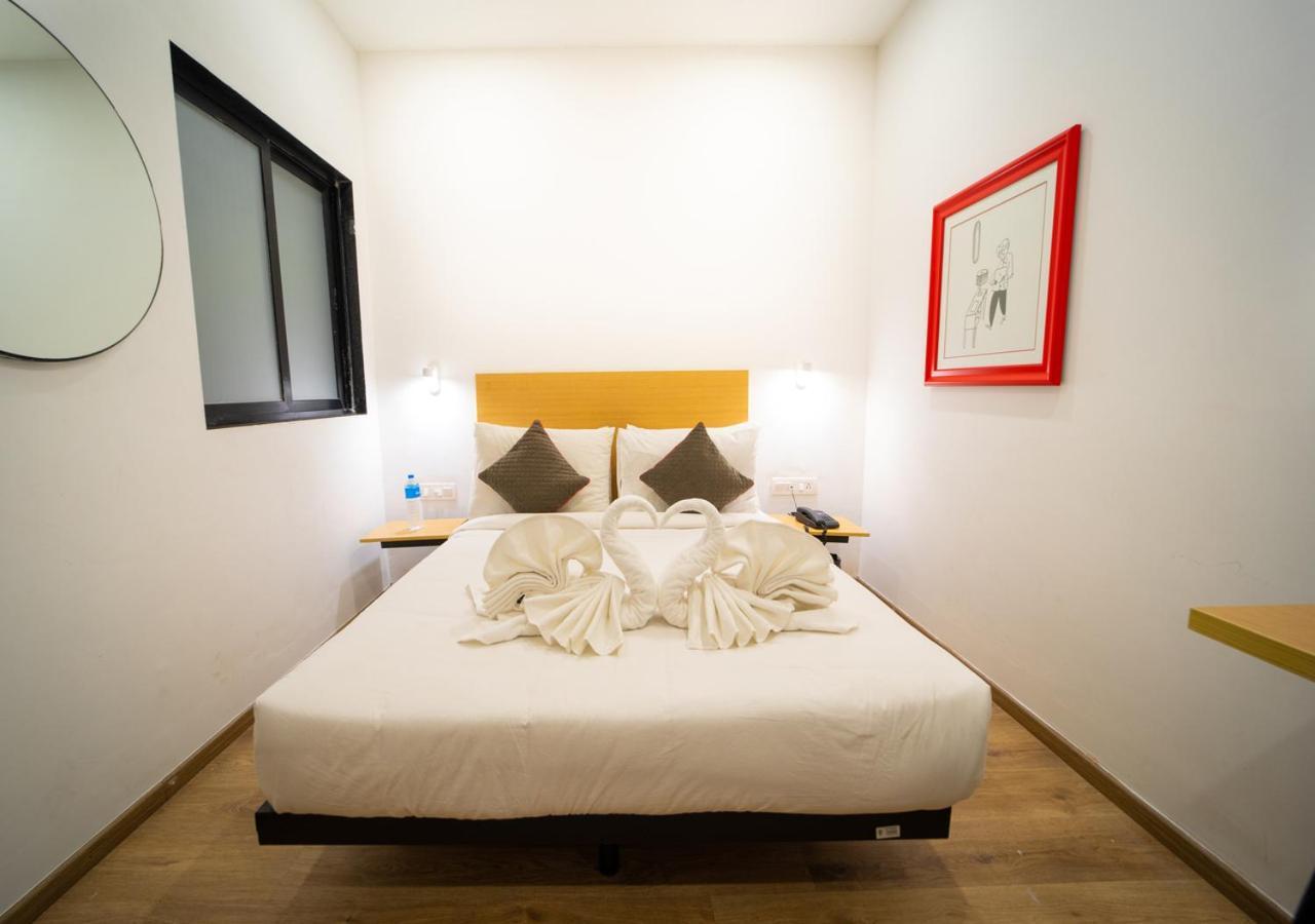The Park Infinity Hotel Surat Bagian luar foto