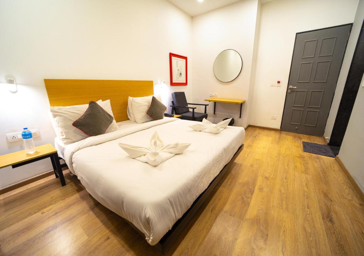 The Park Infinity Hotel Surat Bagian luar foto