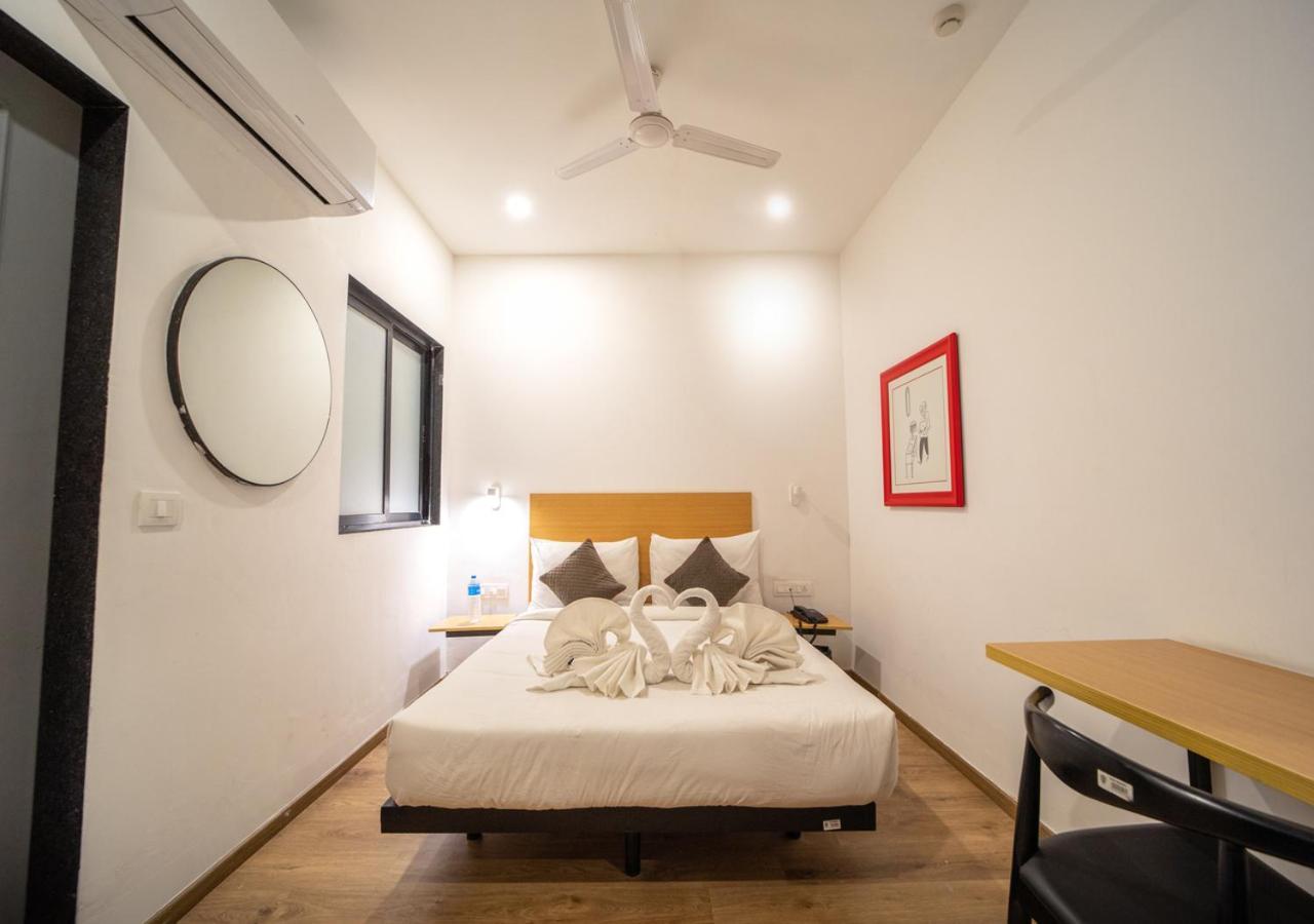 The Park Infinity Hotel Surat Bagian luar foto
