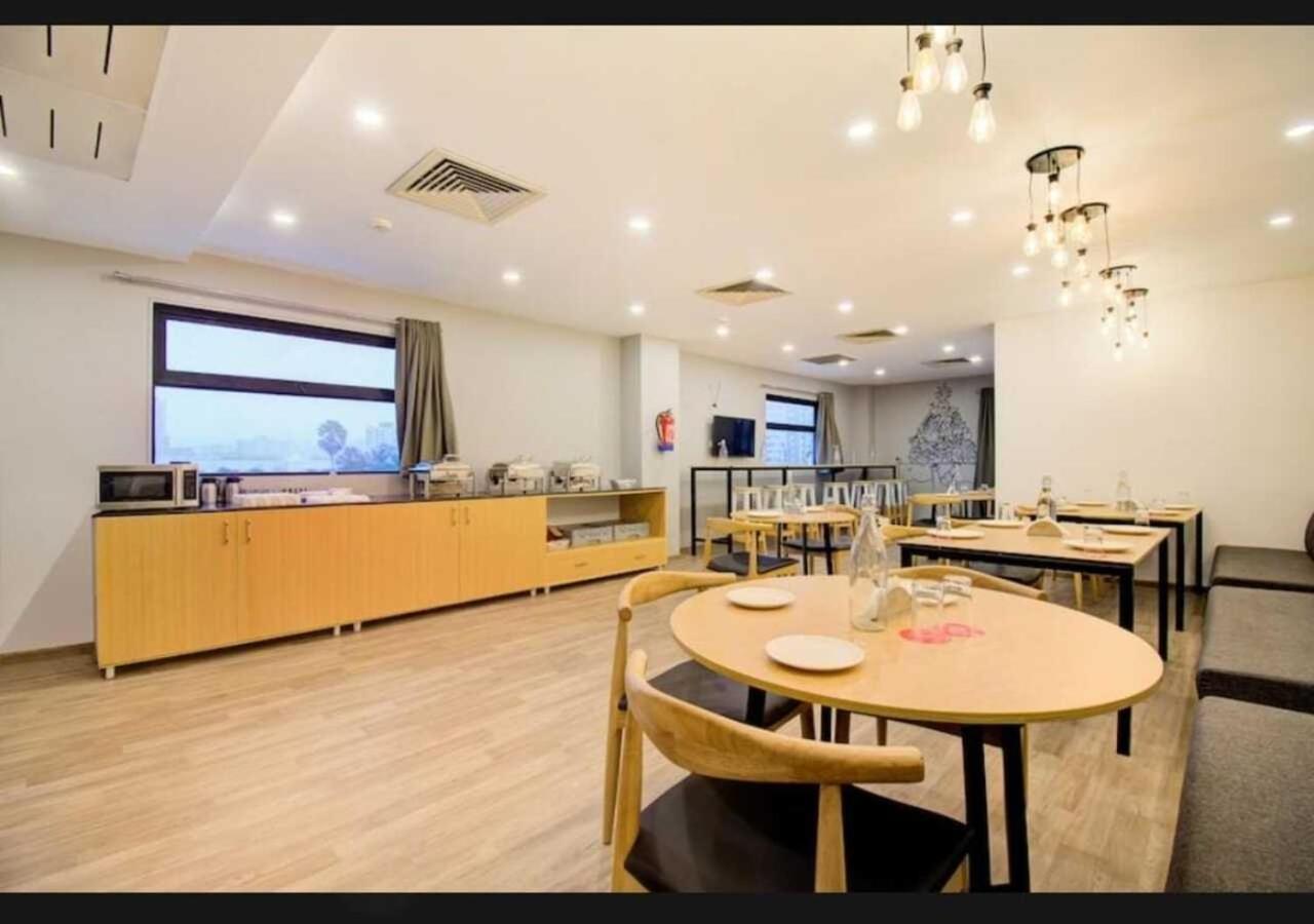 The Park Infinity Hotel Surat Bagian luar foto