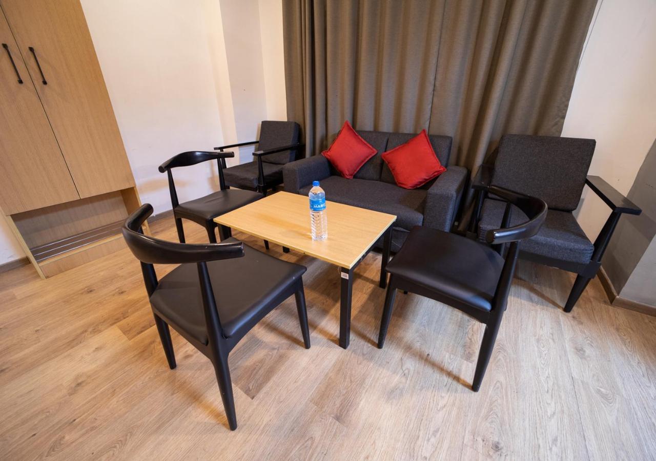 The Park Infinity Hotel Surat Bagian luar foto
